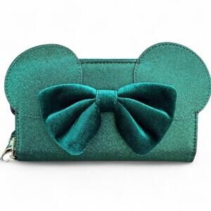 NWT Disney Minnie Mouse Wallet Green Metallic Bow Wristlet Purse